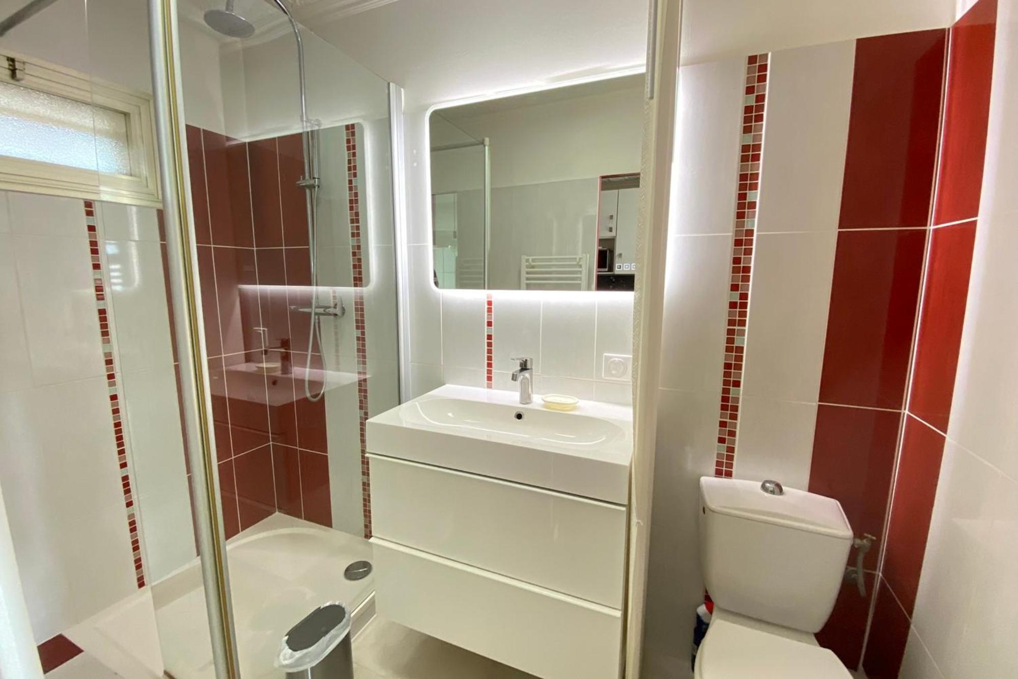06bh - Beautiful Seafront Appartement *