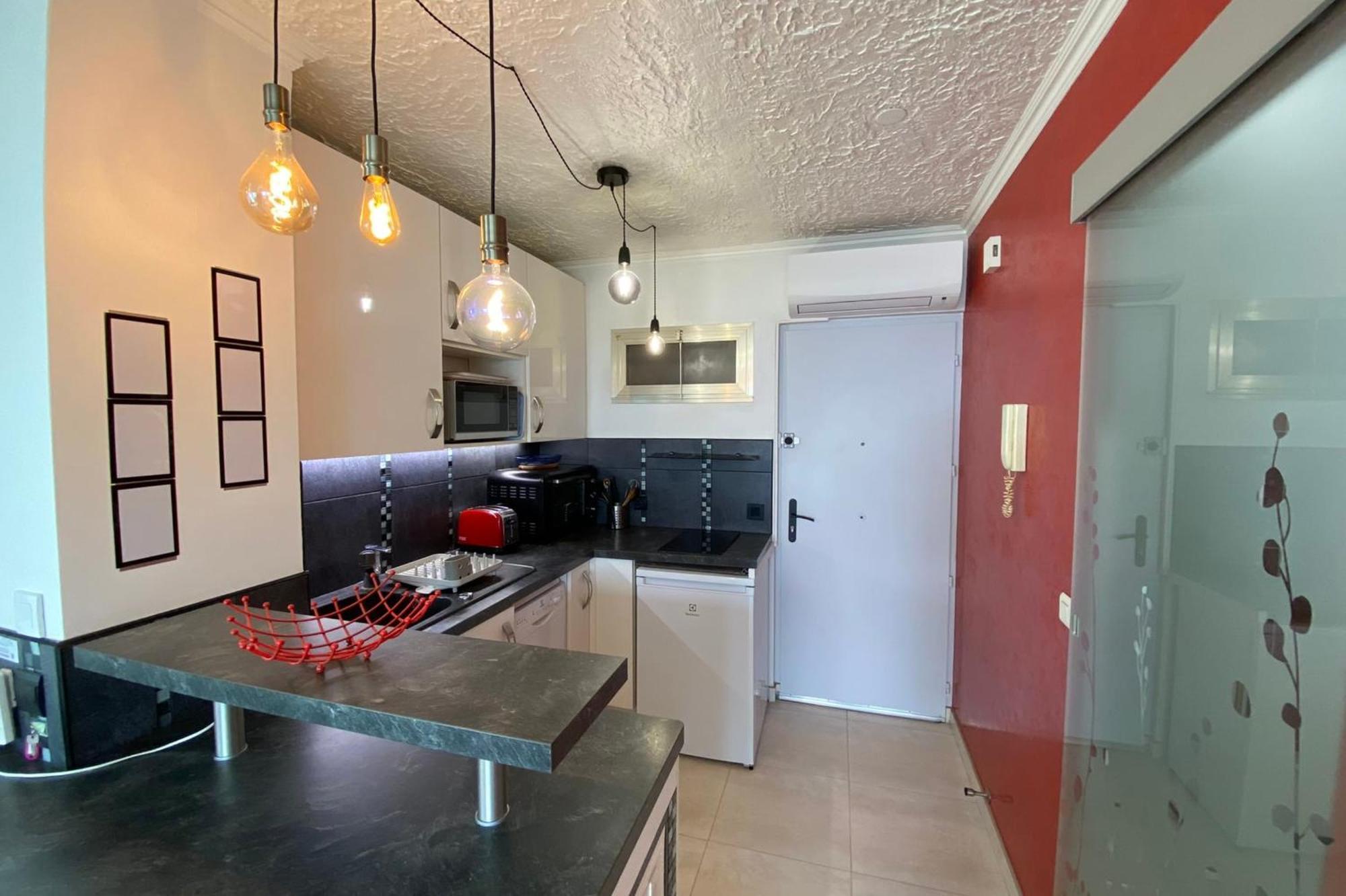 06bh - Beautiful Seafront Apartment Saint-Laurent-du-Var